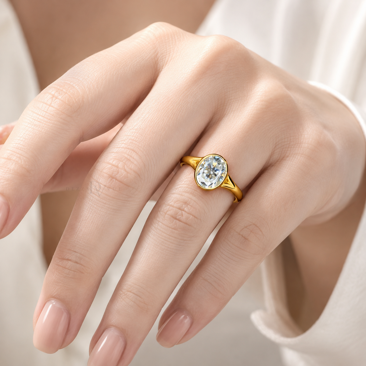 Lumina Bezel | 3CT Oval-Cut Moissanite Ring | 14K Gold Vermeil