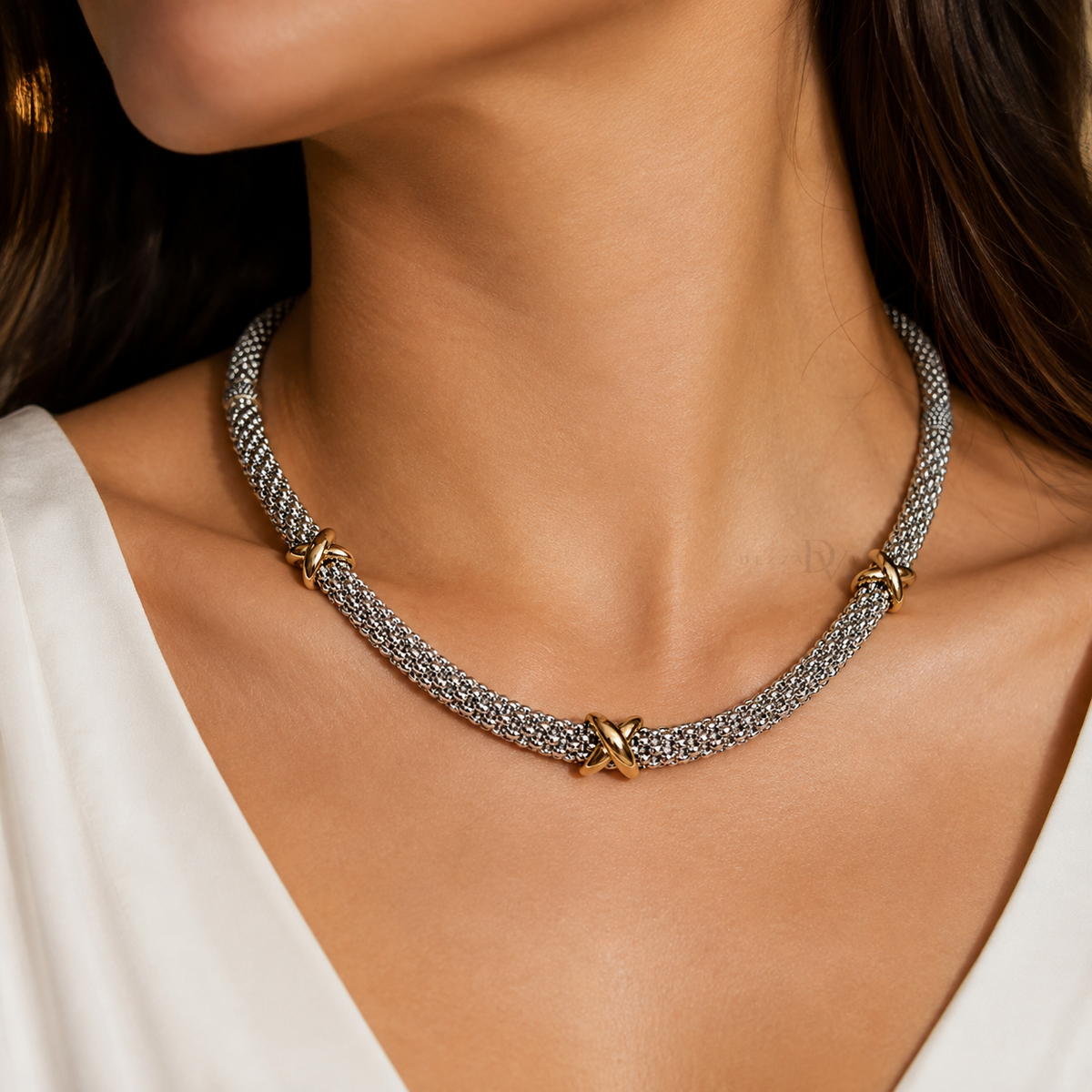 Trinity Knot | Two-Tone Mesh Collar Necklace