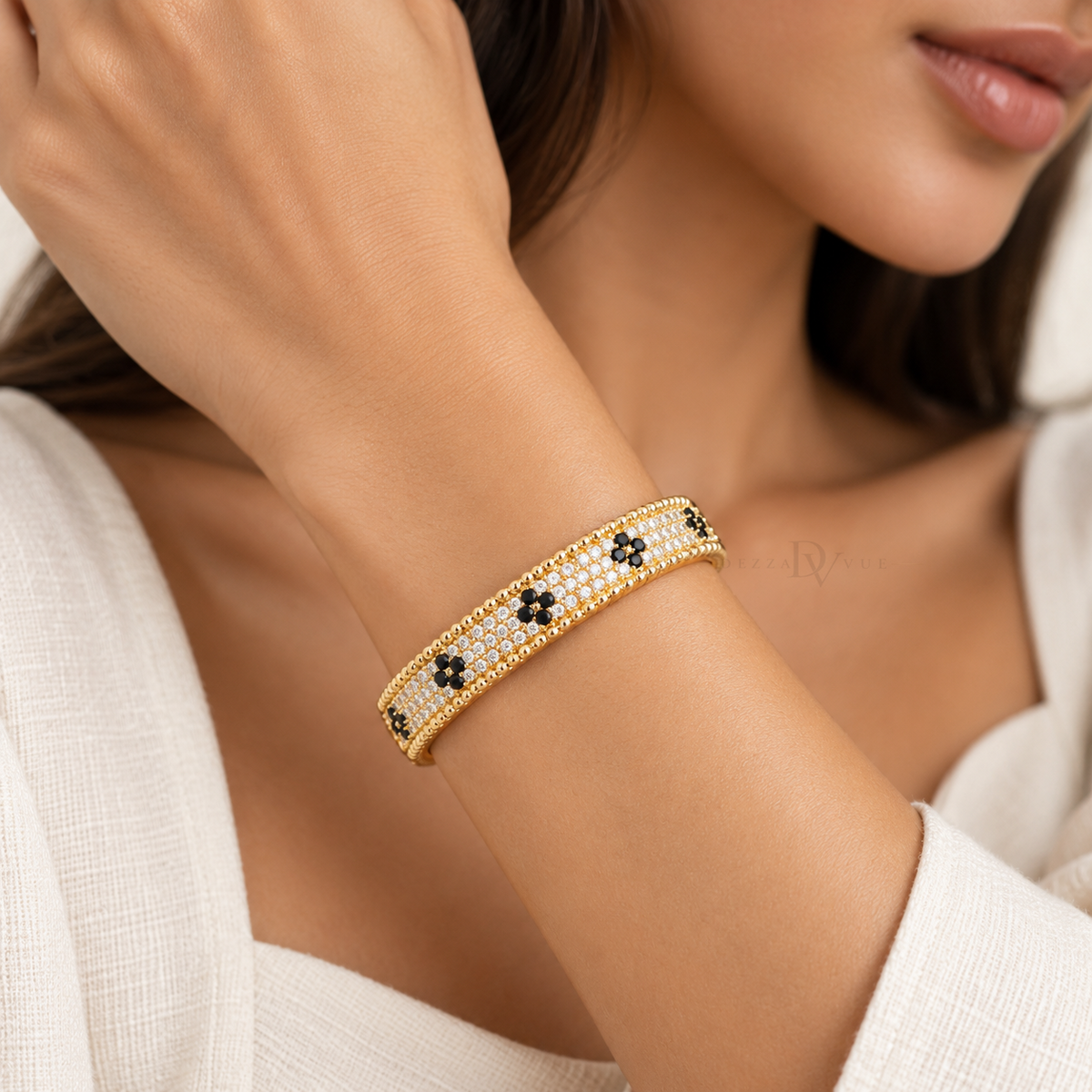 Noir Fleur Pavé | Black Floral Bangle