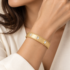 Élan Emerald | Emerald-Cut Station Bangle