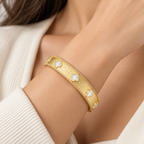 Ivory Clover | Brushed Gold-Tone Bangle
