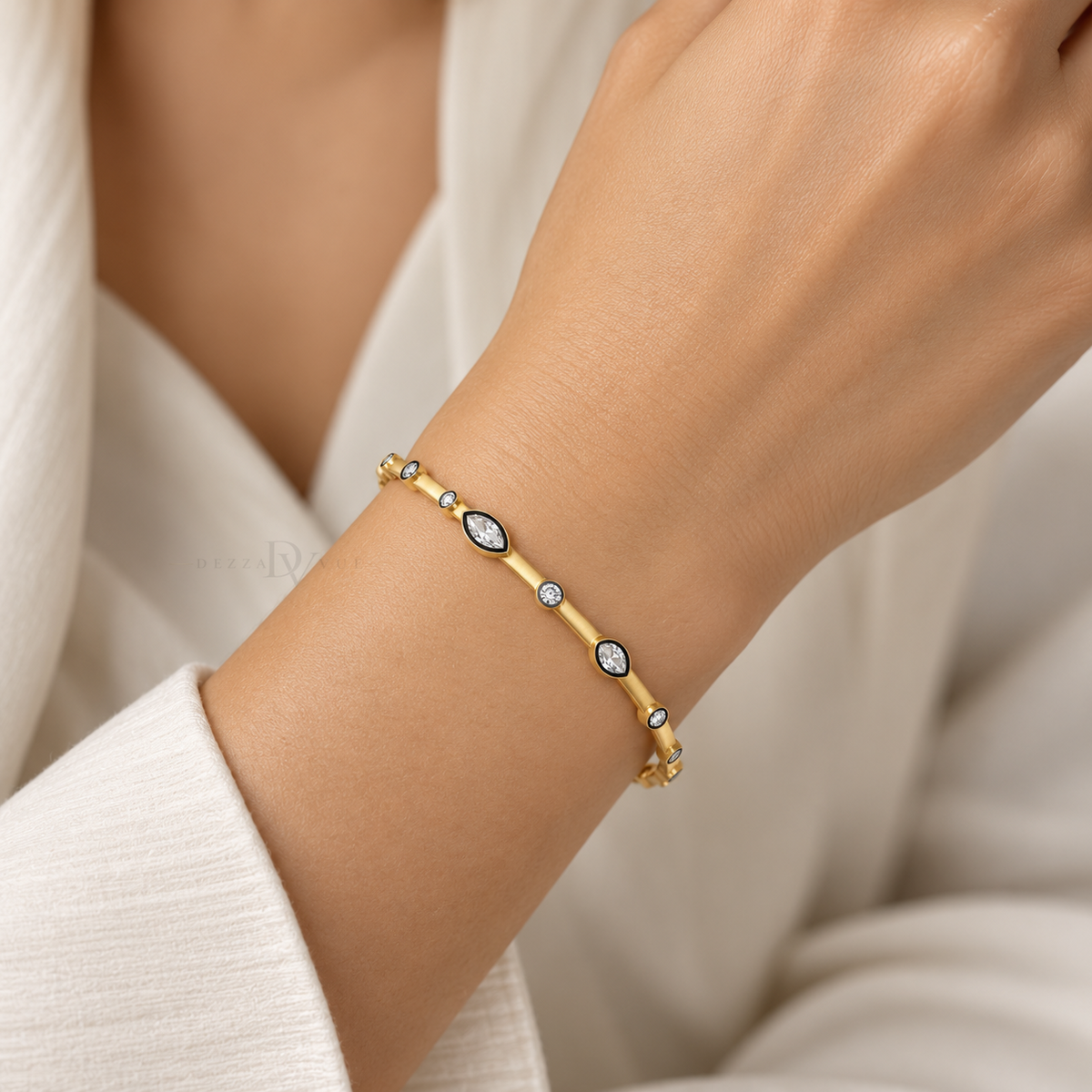 Noir Marquise | Asymmetrical Pavé Bangle