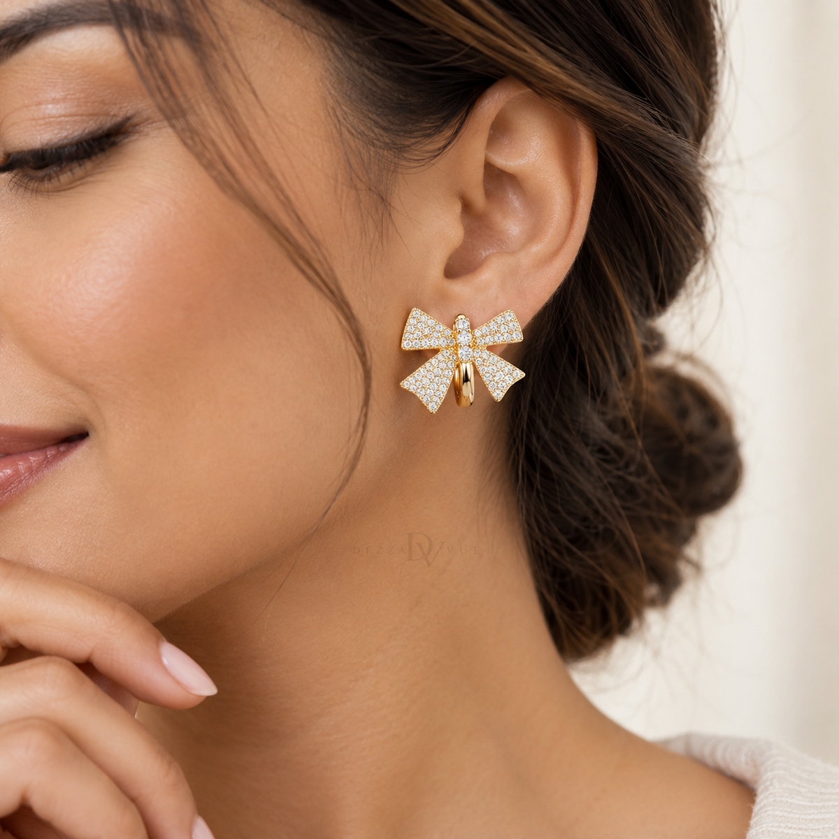 Golden Bow | Pavé Hoop Earrings